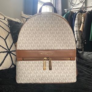 Michael Kors Kenly Medium Backpack